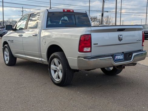 Used 2017 RAM 1500 Classic SLT AWD/4WD image 7