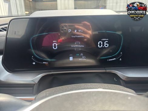 Used 2025 Kia Telluride S FWD image 15