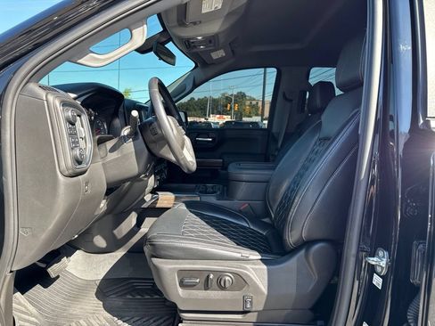 Used 2021 Chevrolet Silverado 1500 LT Trail Boss w/ LT Trail Boss Premium Package AWD/4WD image 13
