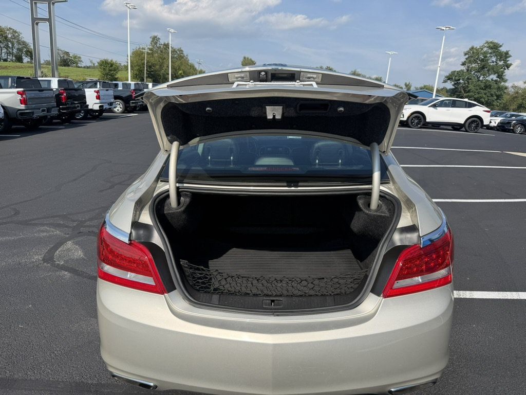 Used 2016 Buick LaCrosse FWD image 12
