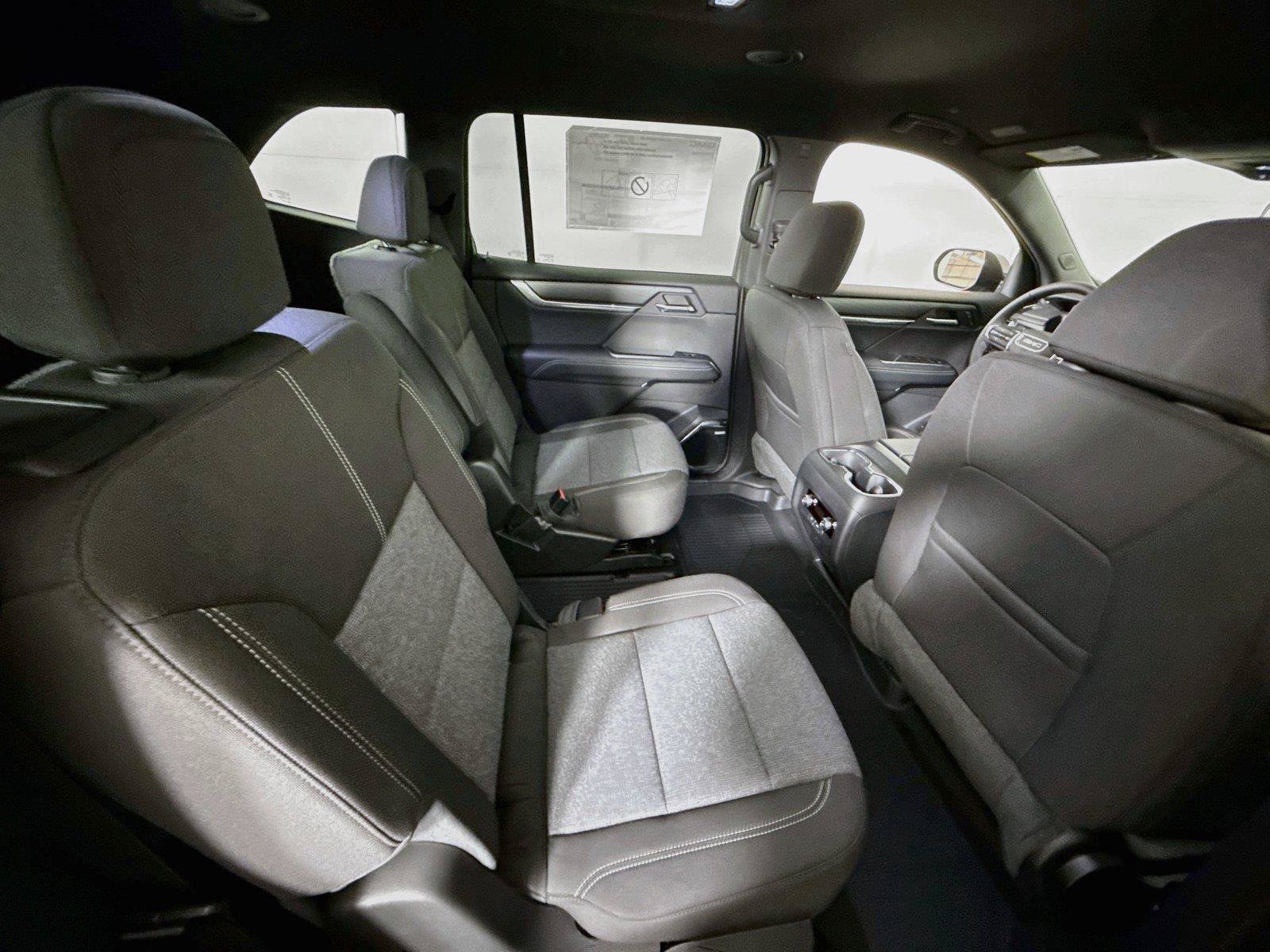 New 2027 GMC Acadia Elevation w/ LPO, Floor Liner Package AWD/4WD image 22