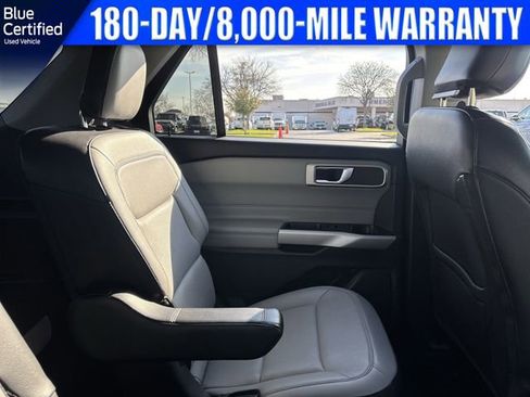Used 2021 Ford Explorer XLT w/ Equipment Group 202A image 17