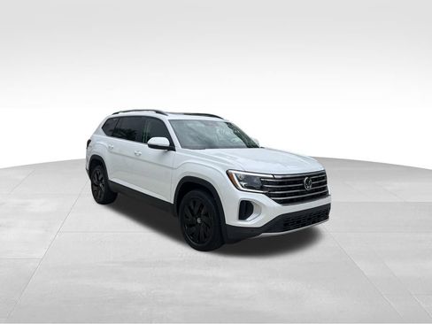 New 2026 Volkswagen Atlas SE FWD image 7