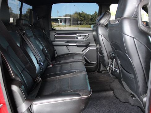 Used 2019 RAM 1500 Laramie AWD/4WD image 13