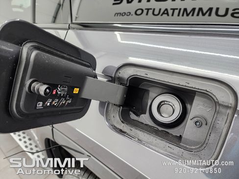 New 2025 Jeep Grand Cherokee Limited w/ Black Appearance Package image 34