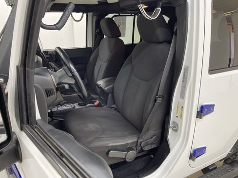 Used 2017 Jeep Wrangler Unlimited Sport w/ Quick Order Package 24S image 19