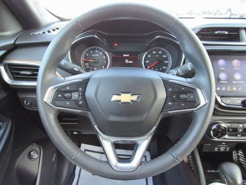 Used 2023 Chevrolet TrailBlazer ACTIV w/ Sun and Liftgate Package image 15