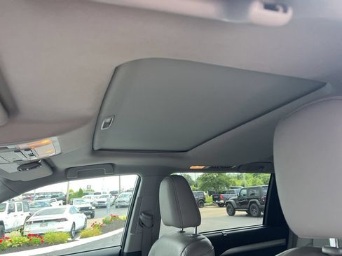 Used 2015 Toyota Highlander XLE AWD/4WD image 11