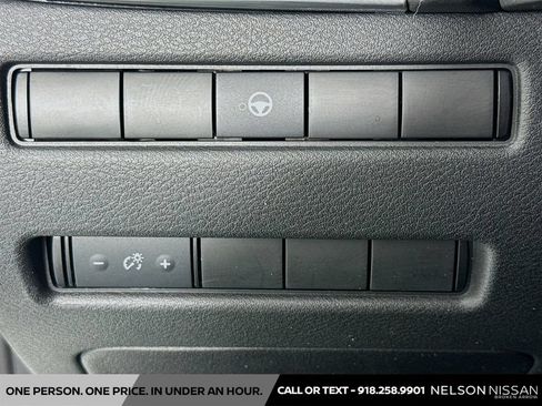 Used 2021 Nissan Rogue SV AWD/4WD image 10