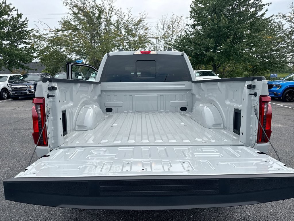 New 2026 Ford F150 XLT w/ Equipment Group 302A MID AWD/4WD image 24