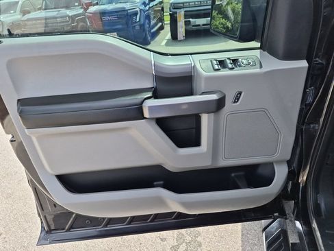Used 2019 Ford F150 XLT w/ Equipment Group 302A Luxury RWD image 16