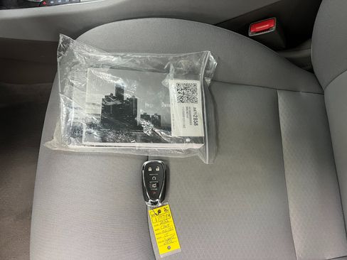 Used 2022 Chevrolet Malibu LT image 46