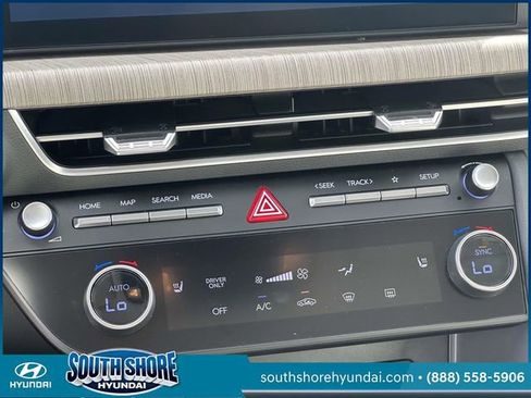 Used 2025 Hyundai Sonata SEL FWD image 32