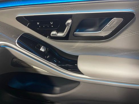 Used 2024 Mercedes-Benz S 63 AMG S image 27