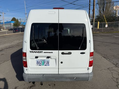 Used 2010 Ford Transit Connect XL image 6