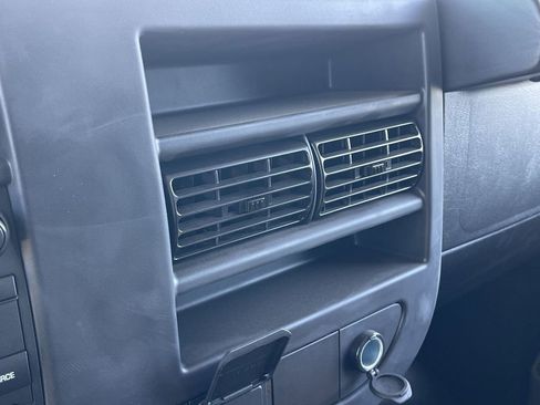 New 2025 GMC Savana 2500 Extended w/ Driver Convenience Package image 21