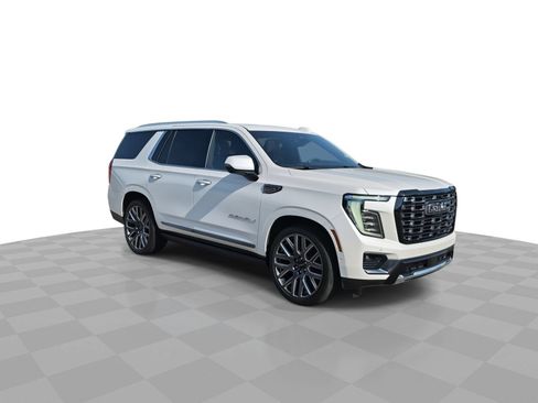 Certified 2025 GMC Yukon Denali Ultimate AWD/4WD image 2