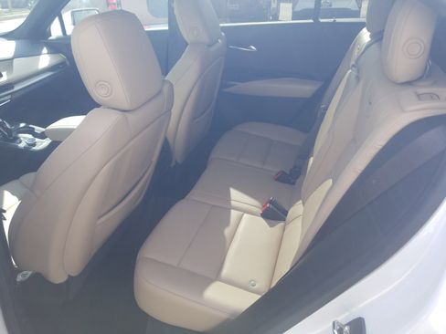 Used 2024 Cadillac XT4 Luxury w/ Cold Weather Package image 12