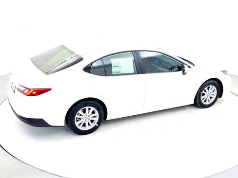 New 2026 Toyota Camry LE image 15