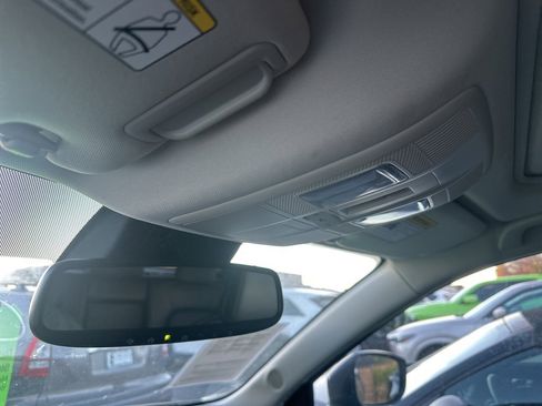 Used 2025 MAZDA CX-5 AWD 2.5 S w/ Preferred Package image 18