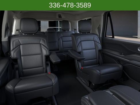 New 2026 Lincoln Navigator Reserve AWD/4WD image 11