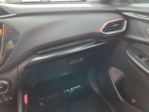 Used 2022 Chevrolet TrailBlazer RS w/ Technology Package FWD image 27