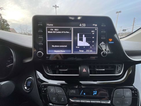 Used 2022 Toyota C-HR Limited image 13