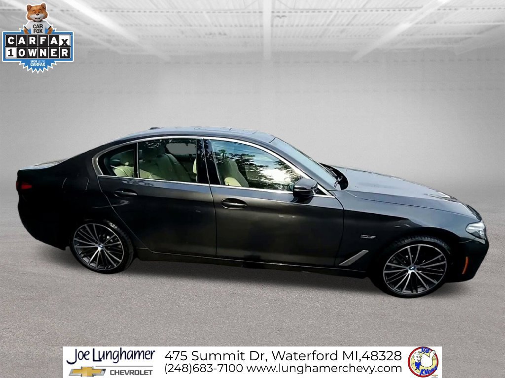 Used 2023 BMW 530e xDrive w/ Premium Package AWD/4WD image 10