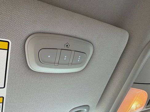 Used 2023 Jeep Cherokee Altitude Lux AWD/4WD image 43