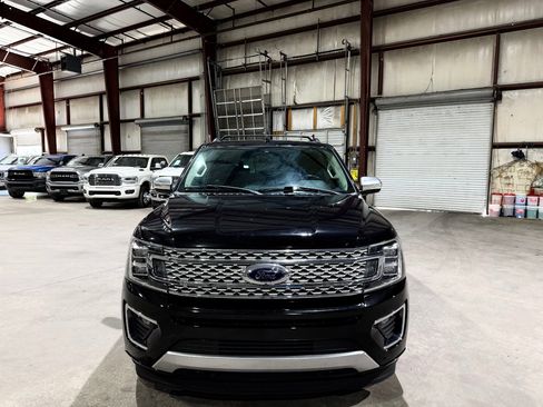 Used 2019 Ford Expedition Platinum RWD image 11