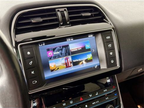 Used 2017 Jaguar XE Prestige image 14