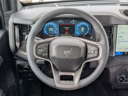 Used 2025 Ford Bronco 4-Door AWD/4WD image 10