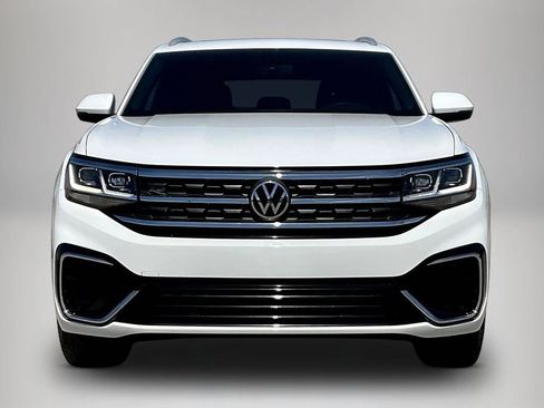 Used 2021 Volkswagen Atlas Cross Sport SE w/ Panoramic Sunroof Package AWD/4WD image 3