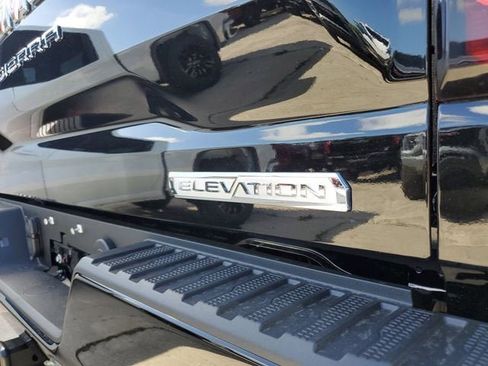 New 2026 GMC Sierra 1500 Elevation image 8