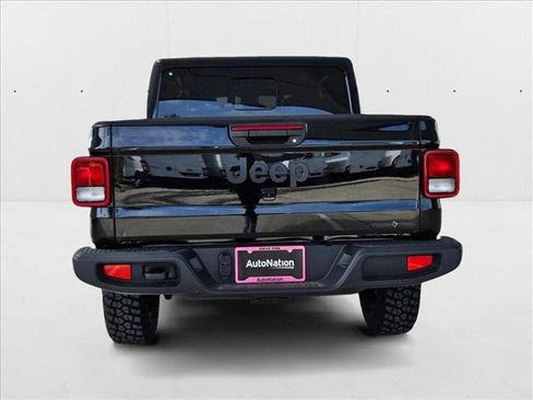 New 2025 Jeep Gladiator Sport image 8