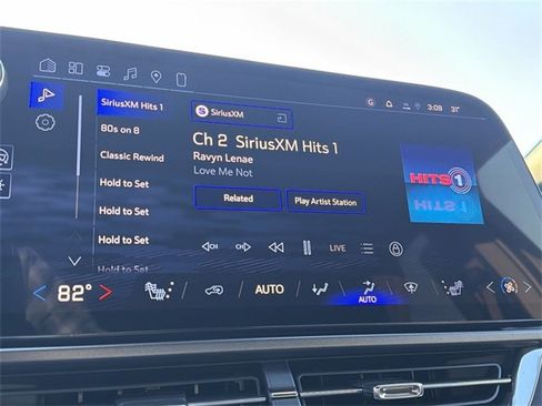 New 2026 Chevrolet Equinox EV LT image 13