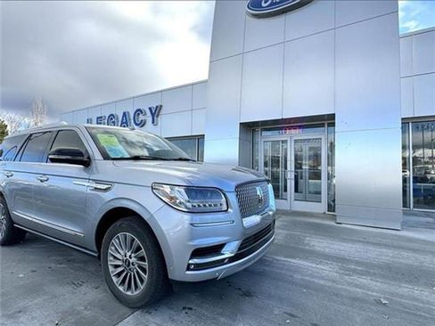 Used 2020 Lincoln Navigator 4WD image 1