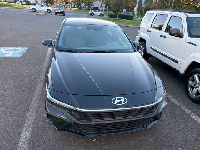 Certified 2025 Hyundai Elantra SE FWD image 26