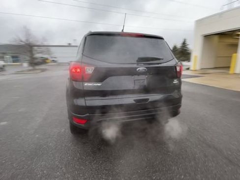 Used 2019 Ford Escape SE image 8