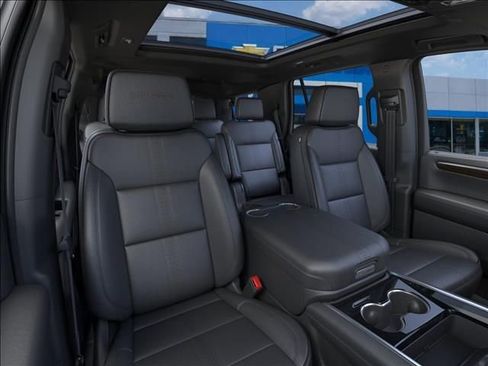 New 2026 Chevrolet Tahoe High Country AWD/4WD image 16