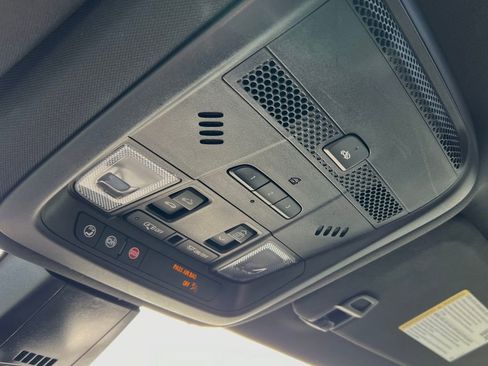 Used 2020 Cadillac XT6 Premium Luxury image 48