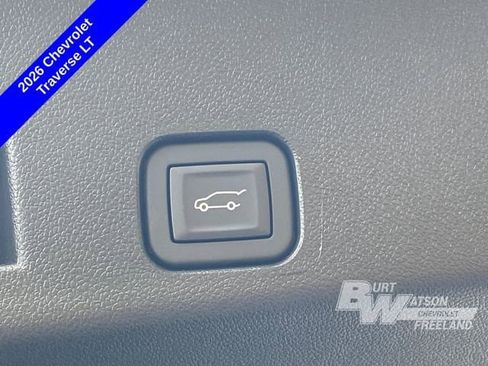 New 2026 Chevrolet Traverse LT w/ Sun and Wheel Package AWD/4WD image 17
