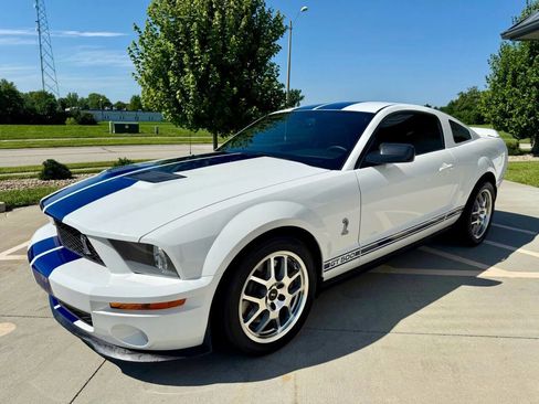 Used 2009 Ford Mustang Shelby GT500 image 4