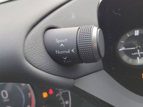 Used 2024 Lexus ES 350 w/ Premium Package FWD image 20