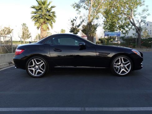 Used 2013 Mercedes-Benz SLK 250 image 23
