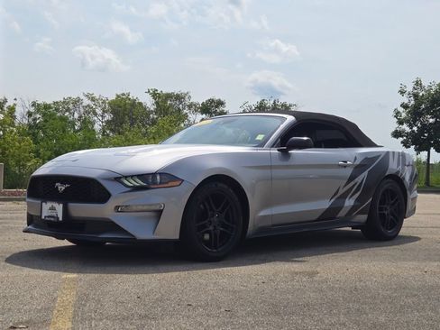 Used 2023 Ford Mustang Premium RWD image 5
