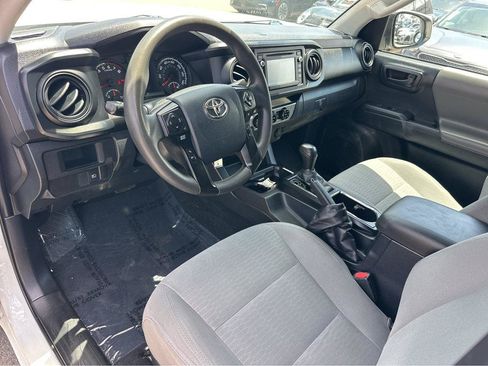 Used 2018 Toyota Tacoma SR RWD image 16