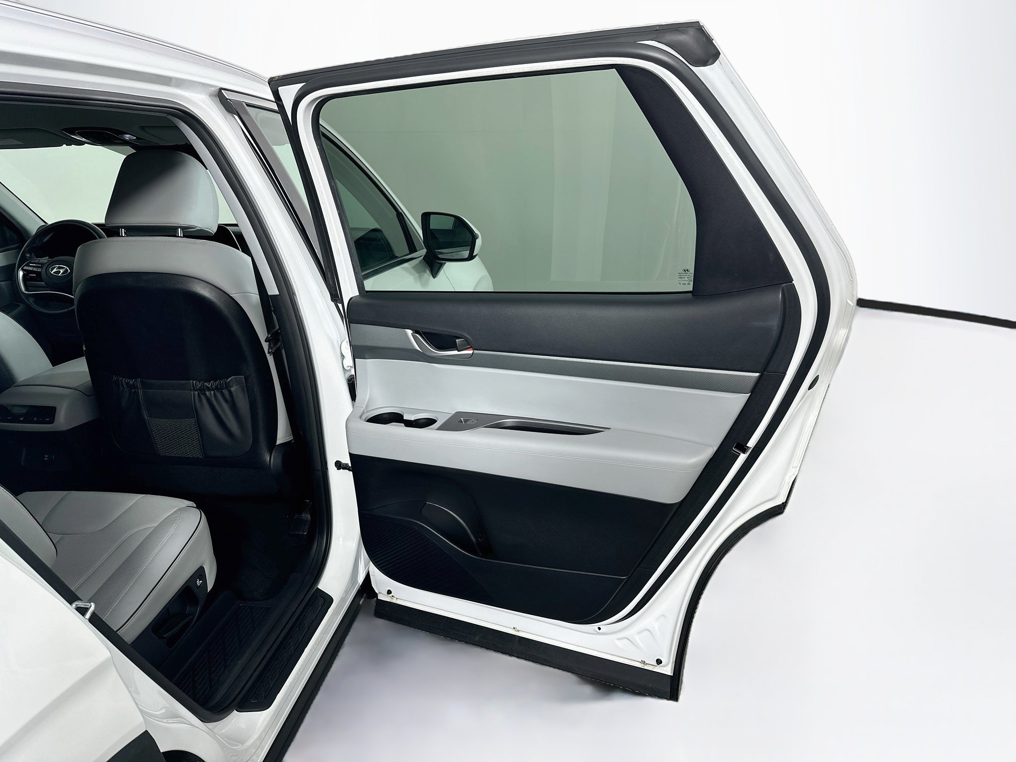 Used 2025 Hyundai Palisade SEL FWD image 33