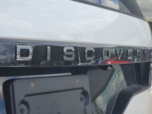 New 2025 Land Rover Discovery Dynamic SE image 20