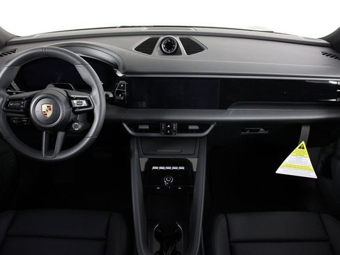 New 2026 Porsche Macan 4 Electric AWD/4WD image 11